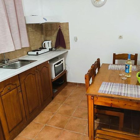 Aris Seaside Issos Beach Ájos Jeórjos Eksteriør bilde