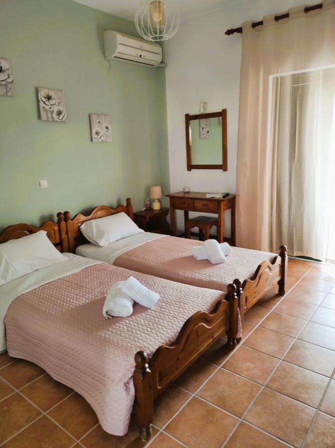 Aris Seaside Issos Beach Ájos Jeórjos Eksteriør bilde